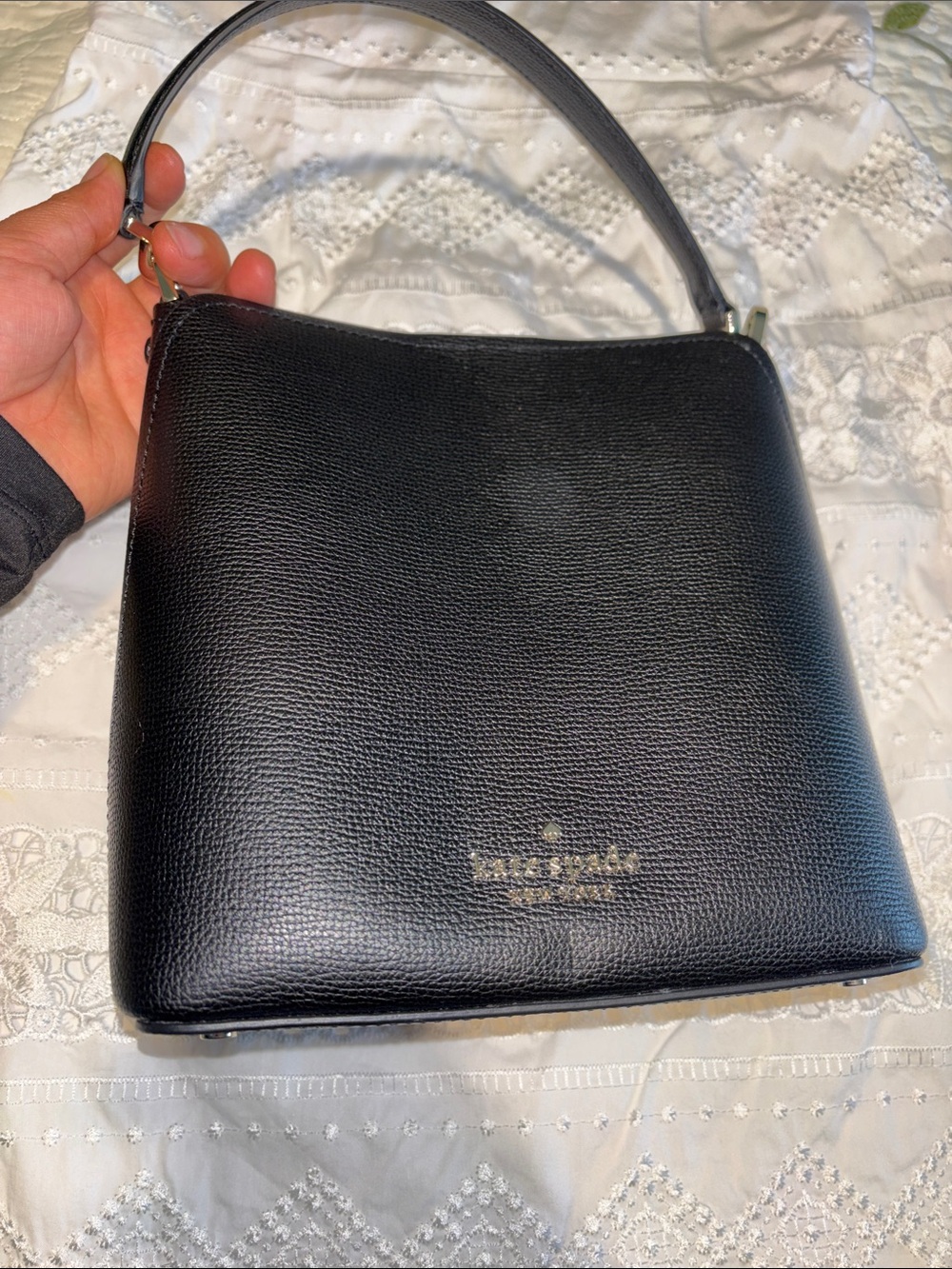 kate spade Darcy black bucket bag with shoulder strap!